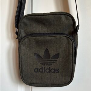 Adidas Green Messenger Bag with Trefoil Logo and Adjustable Strap